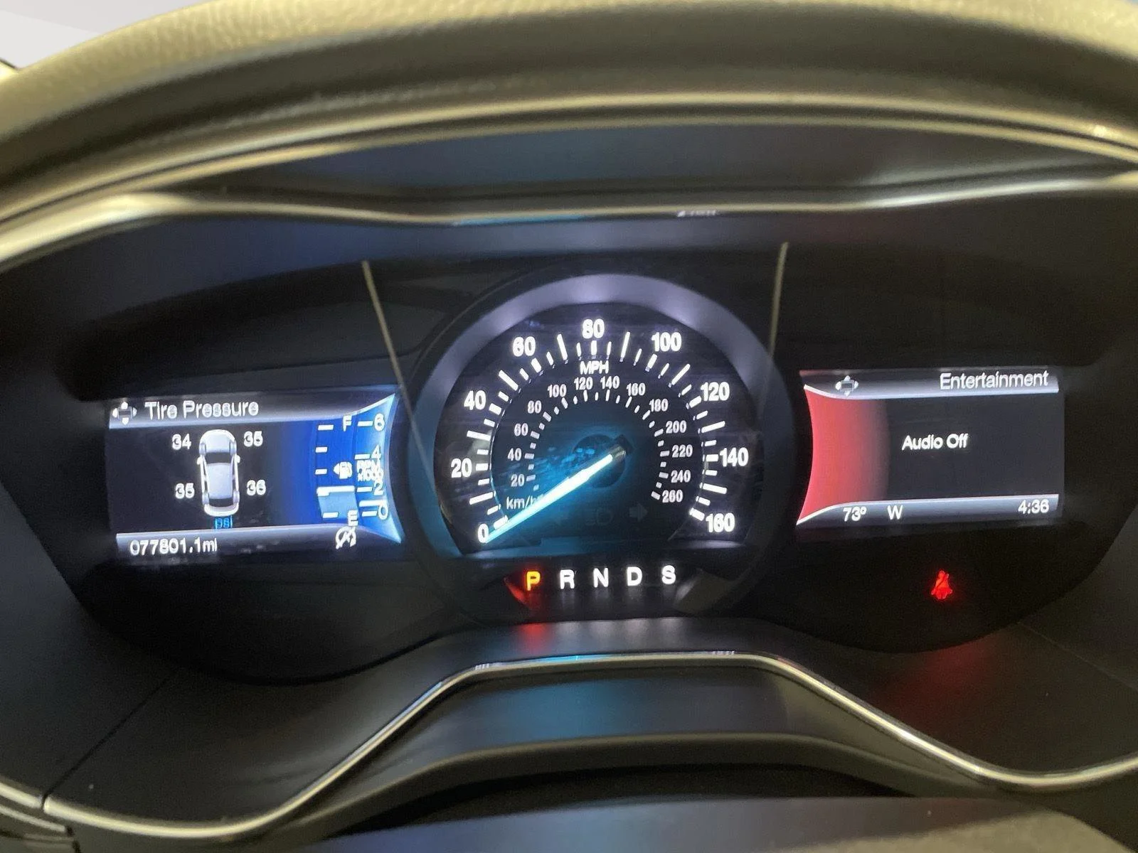 Used 2017 Oxford White Ford SE image 2