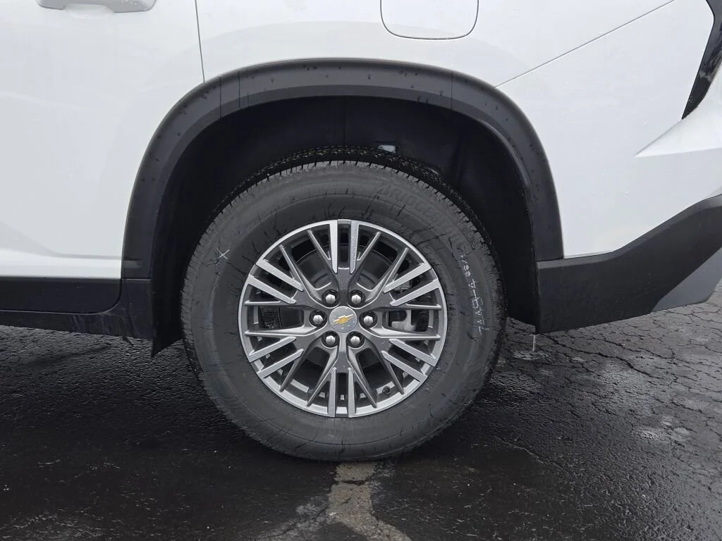 2026 Chevrolet Traverse LT - Photo 15