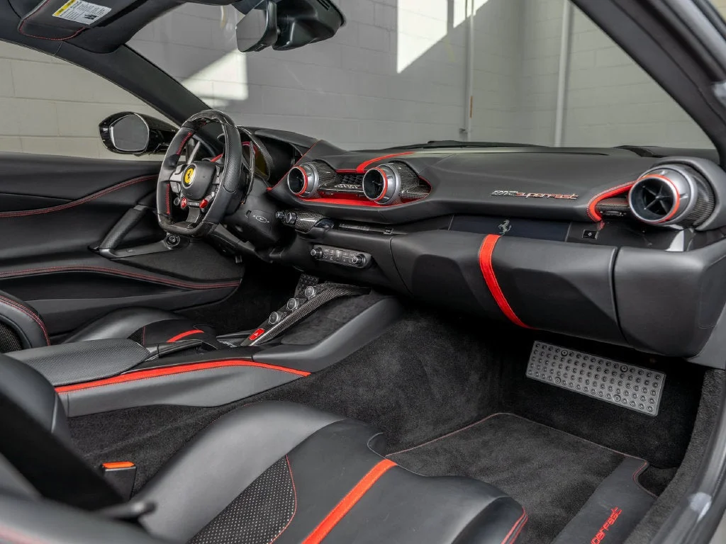 Certified Used 2020 Nero Ferrari Base image 20