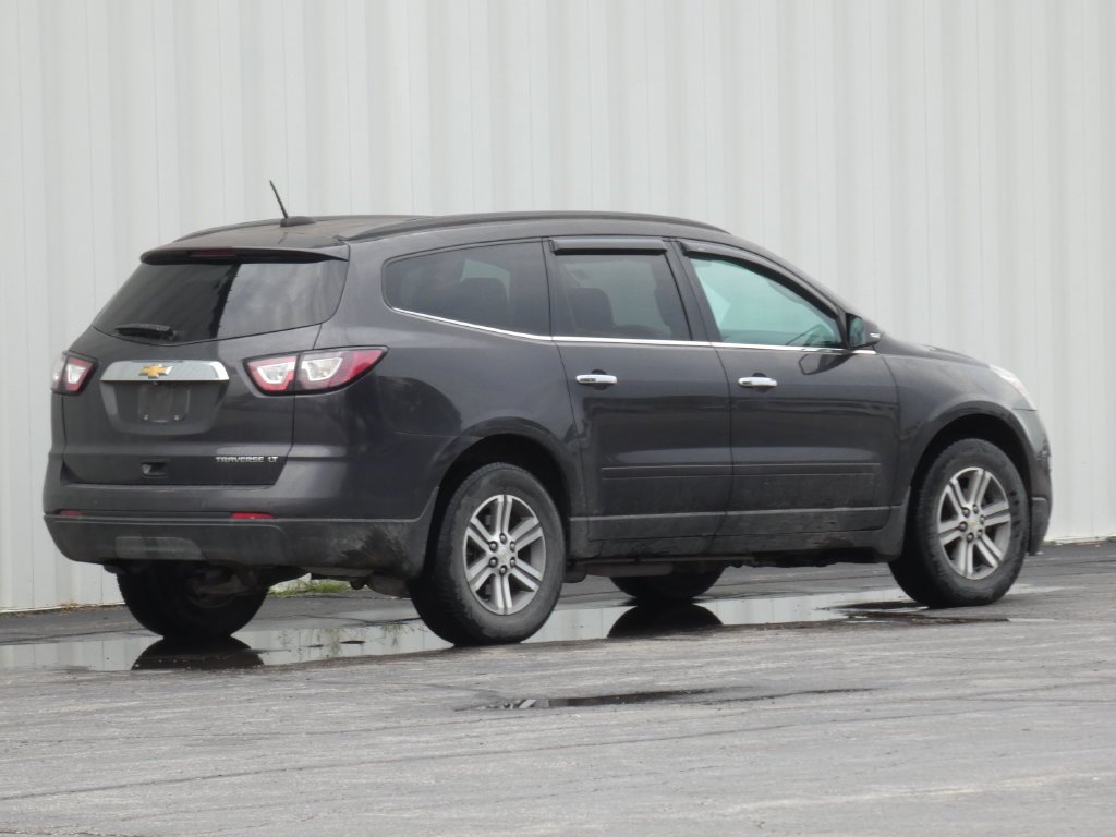 Used 2016 Gray Chevrolet 2LT image 3