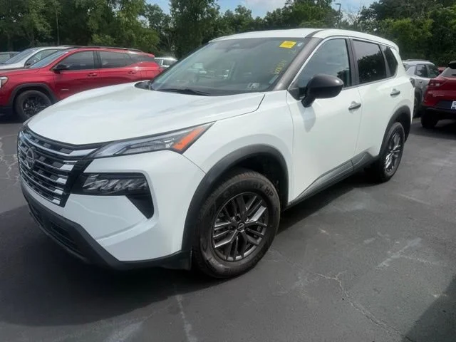 Used 2024 White Nissan S image 1