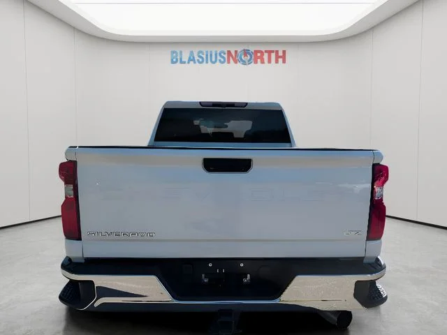 2023 Chevrolet Silverado 2500HD LTZ - Photo 9