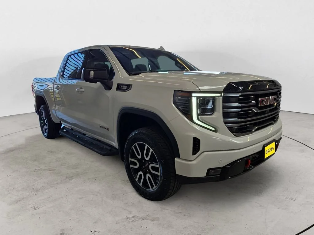 Certified Used 2025 Summit White GMC AT4 image 3