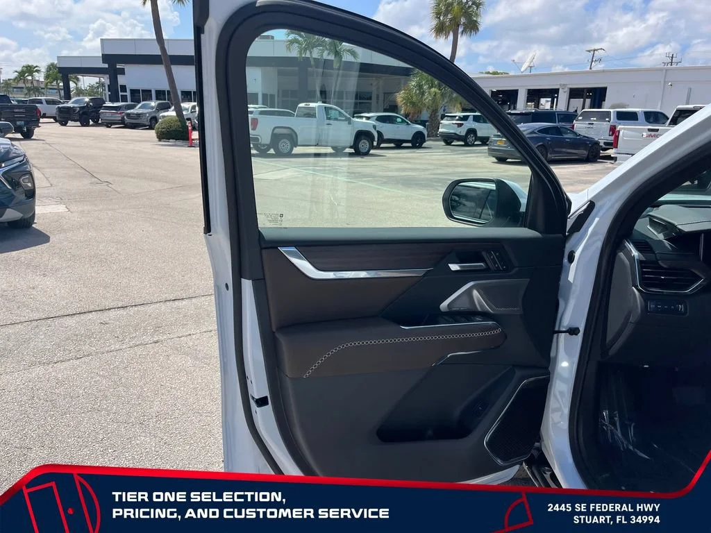 New 2026 Glacier White Tricoat GMC Denali Ultimate image 11