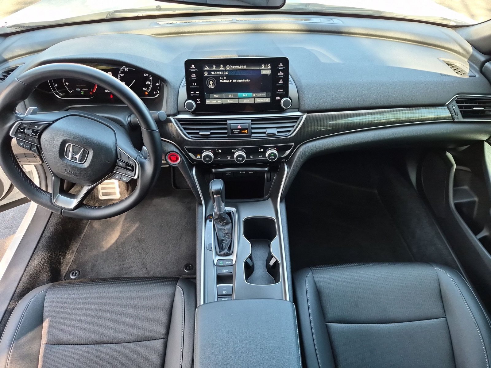 Used 2022 White Honda Sport image 12
