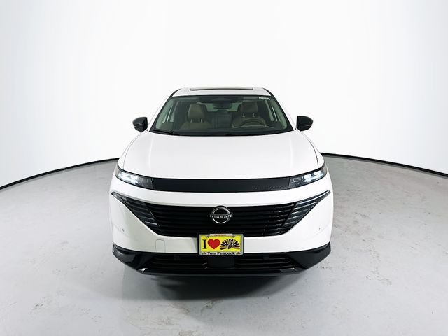 New 2026 Everest White Pearl TriCoat Nissan Platinum image 3