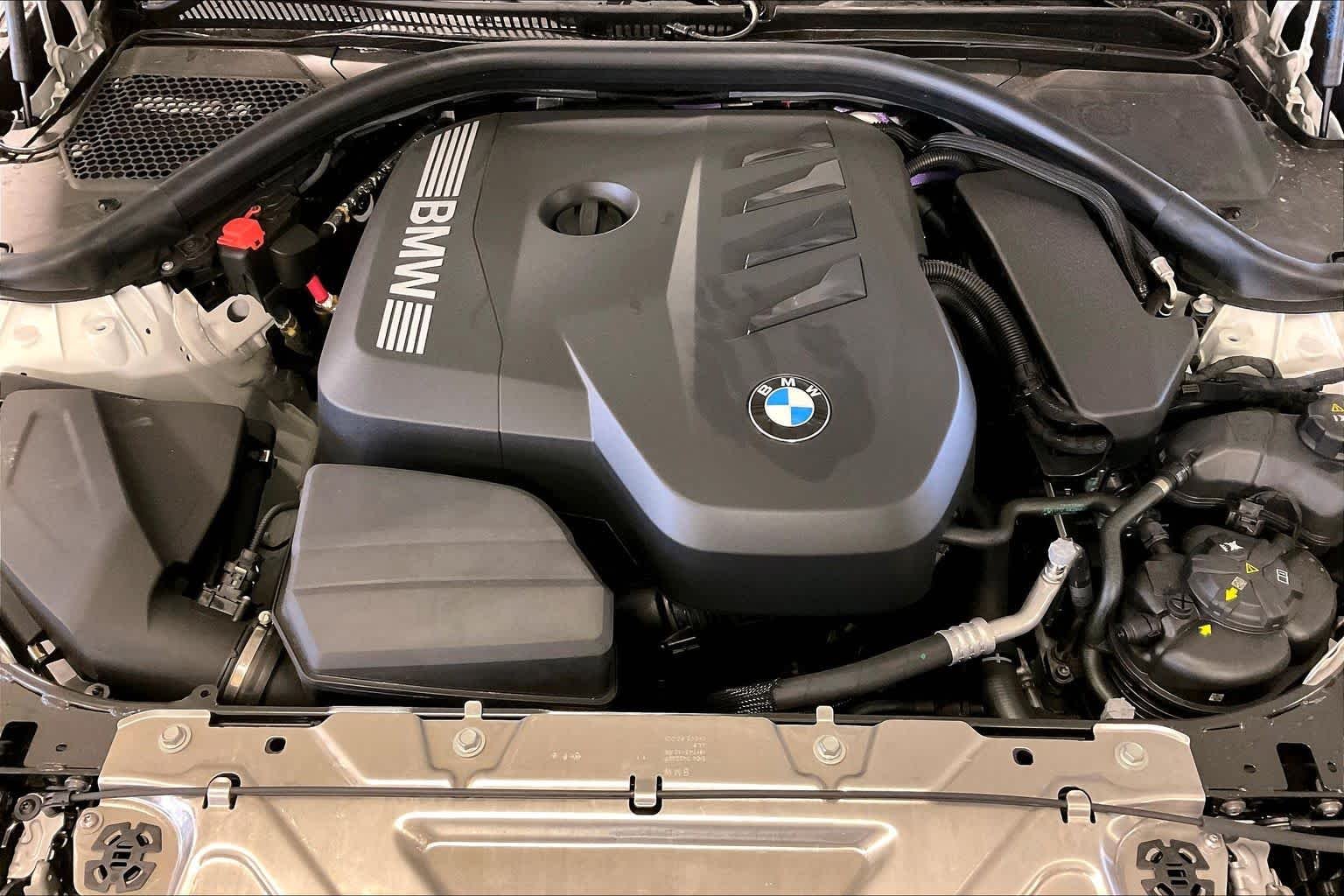New 2026 Mineral White Metallic BMW 330i NA image 17