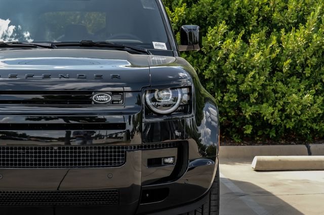 New 2026 Santorini Black Land Rover X-Dynamic SE image 61