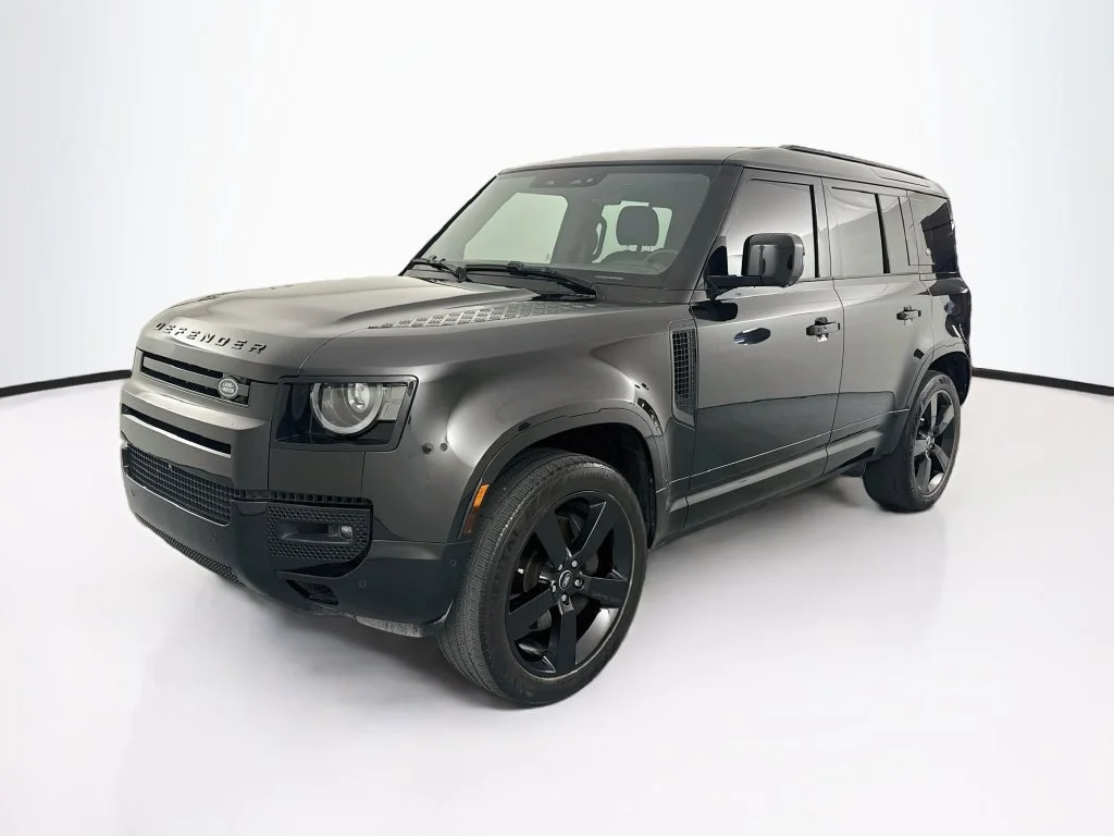Certified Used 2024 Black Land Rover X-Dynamic SE image 1