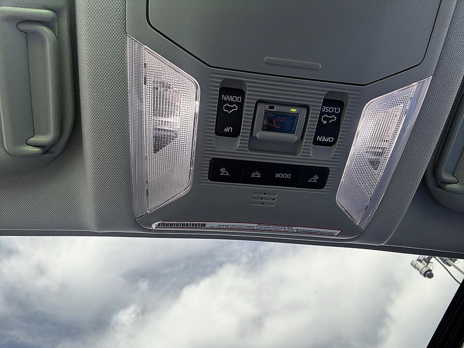 Used 2023 Ice Cap Toyota XLE image 9