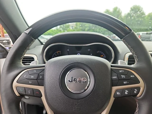 Used 2016 White Jeep Overland image 20