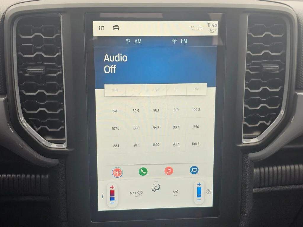 New 2025 Oxford White Ford XL image 28