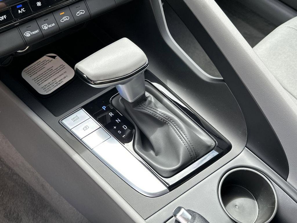 New 2026 Serenity White Hyundai SEL Sport image 19
