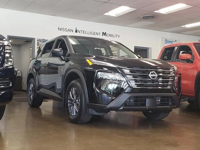 2026 Nissan Rogue S - Photo 4