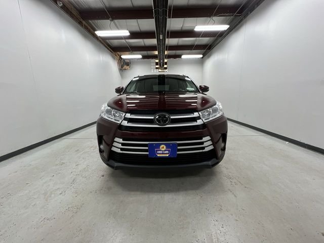 2019 Toyota Highlander SE XLE photo 2