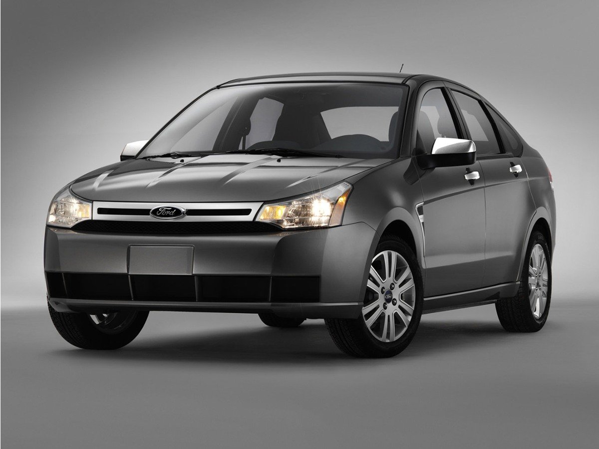 2010 Ford Focus SES's photo