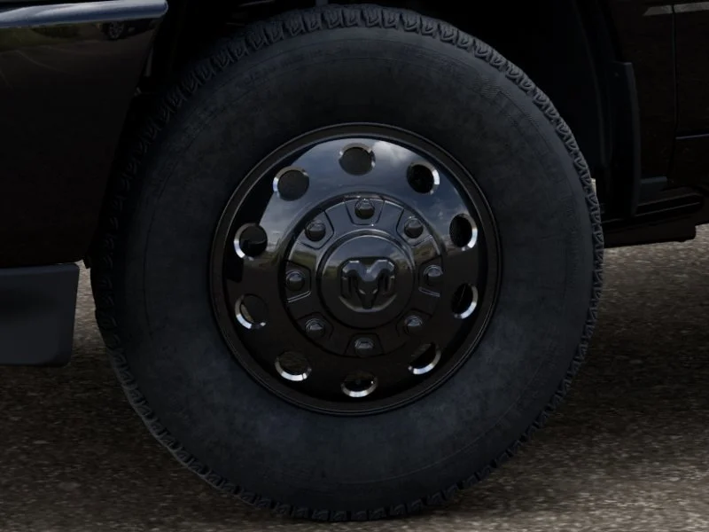 New 2026 Diamond Black Crystal Pearl-Coat Exterior Paint RAM Big Horn image 9