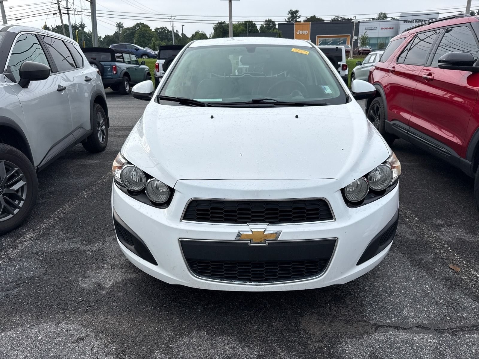 Used 2014 Summit White Chevrolet LS image 7