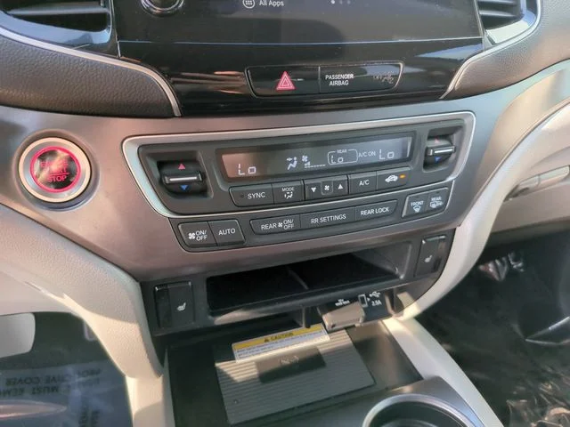Used 2021  Honda Special Edition image 27