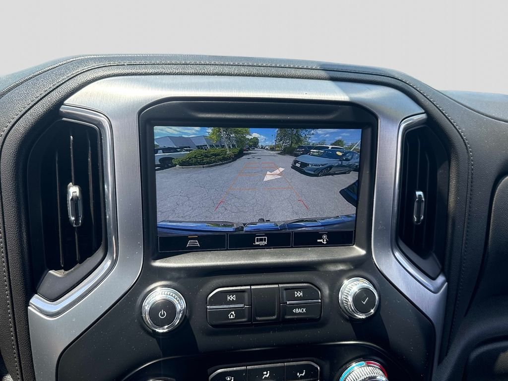 Used 2021 Red GMC SLT image 24