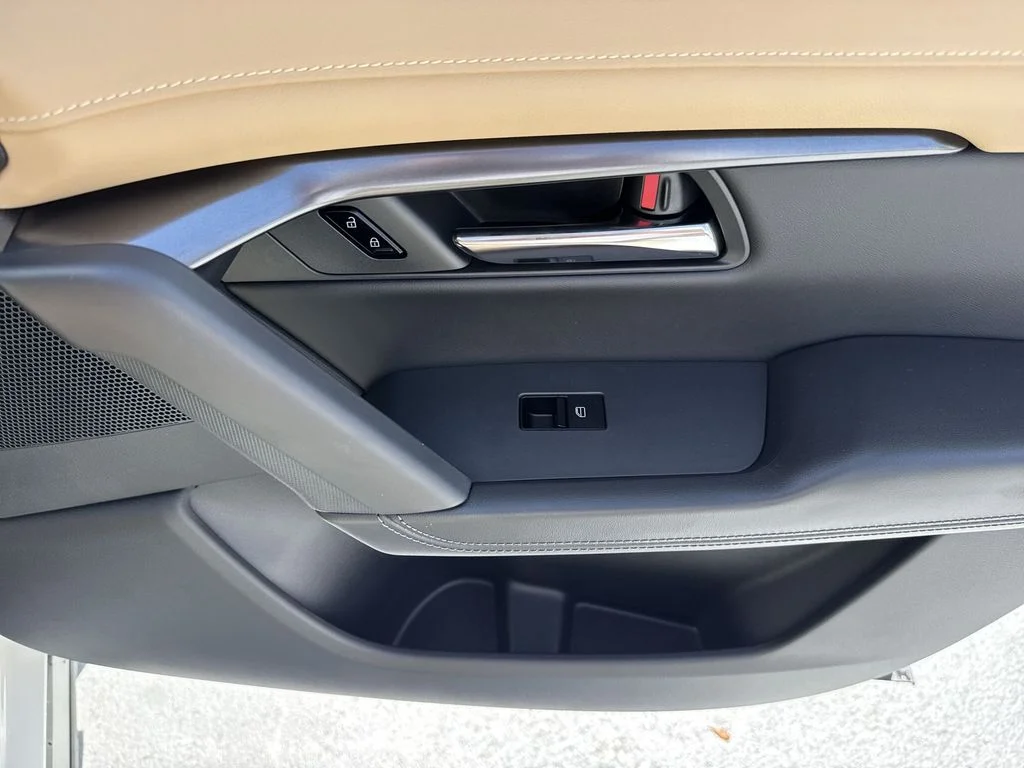 New 2026 White Metallic Mazda 2.5 S Premium AWD image 43