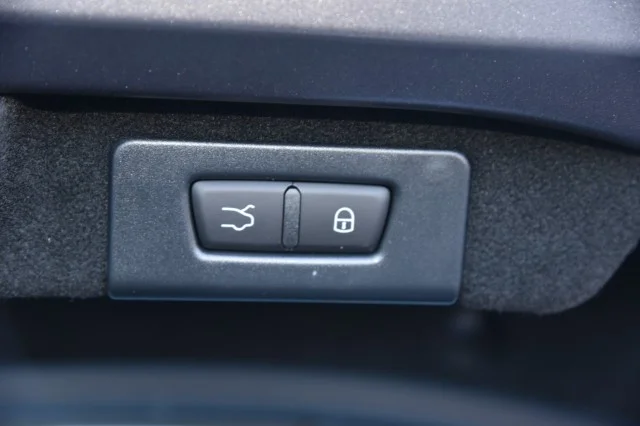 New 2024 Grigio Maratea Metallic Maserati Modena Ultima Q4 image 28