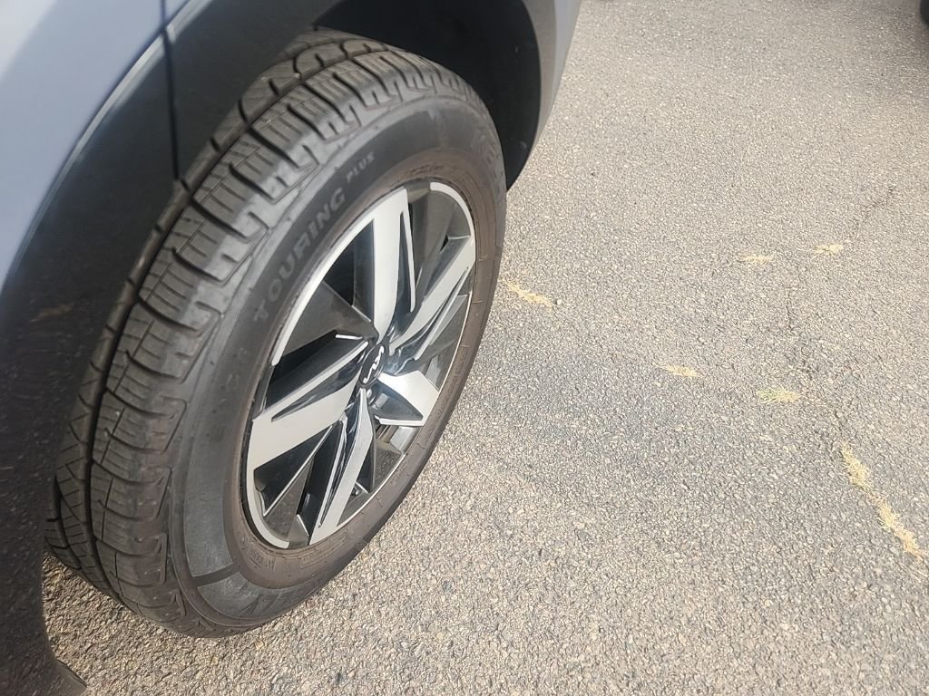 Certified Used 2022 Silver Kia S image 9