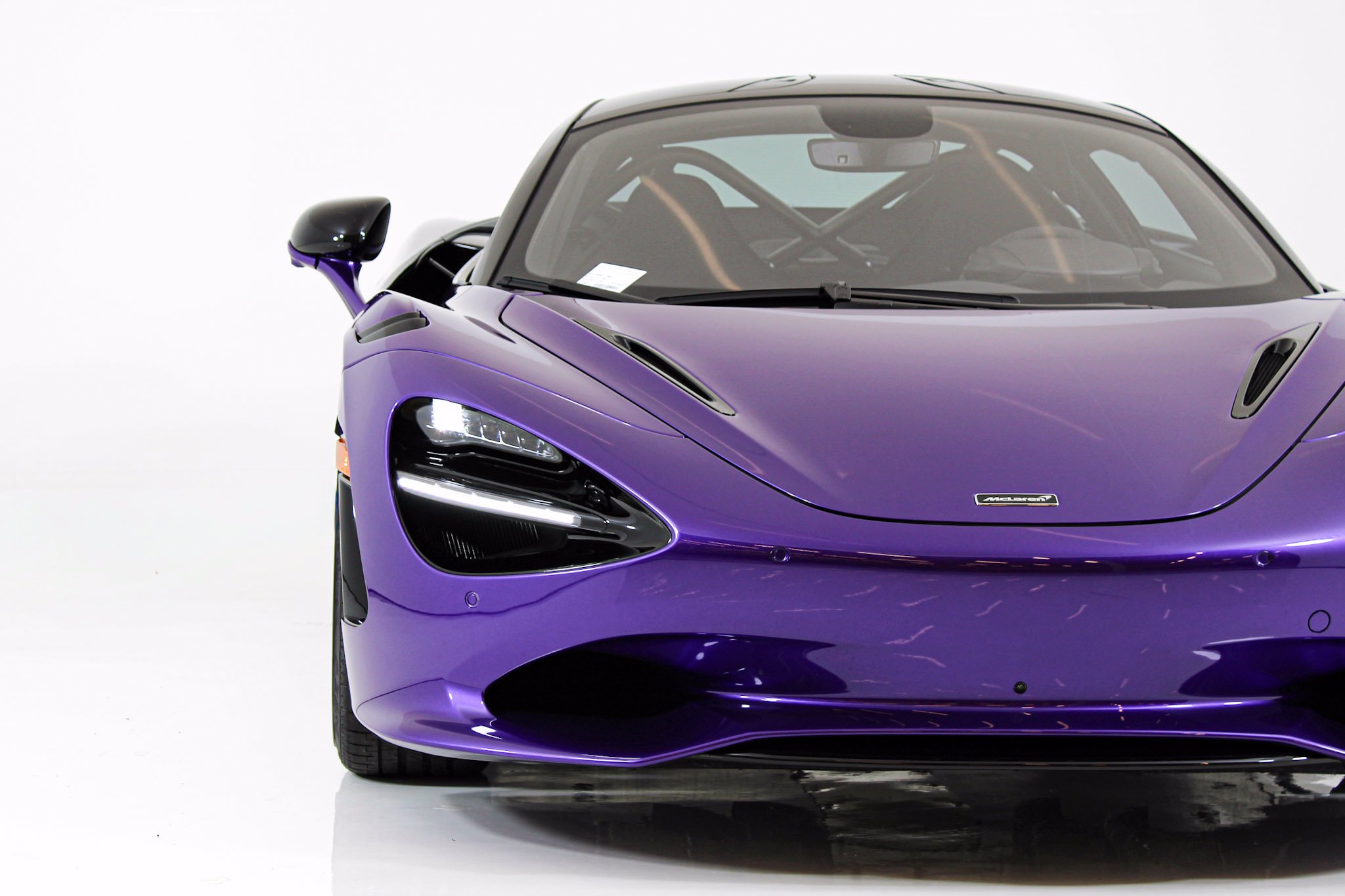 Used 2024 Purple McLaren Coupe image 25