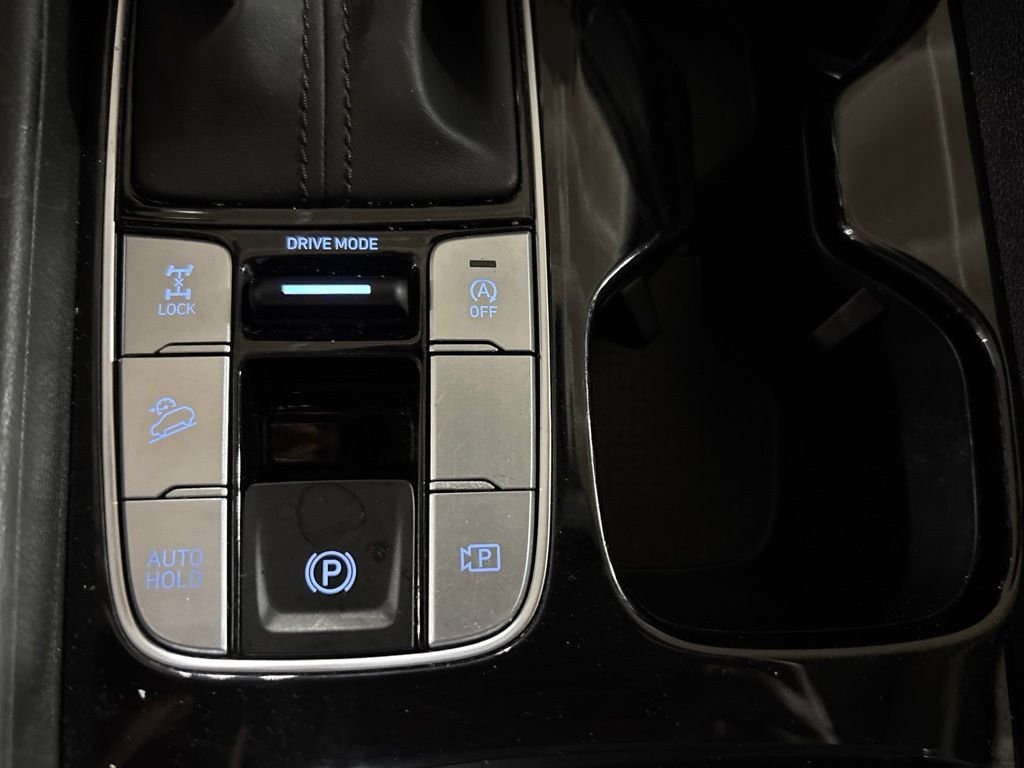 Used 2022 Gray Hyundai SEL image 23