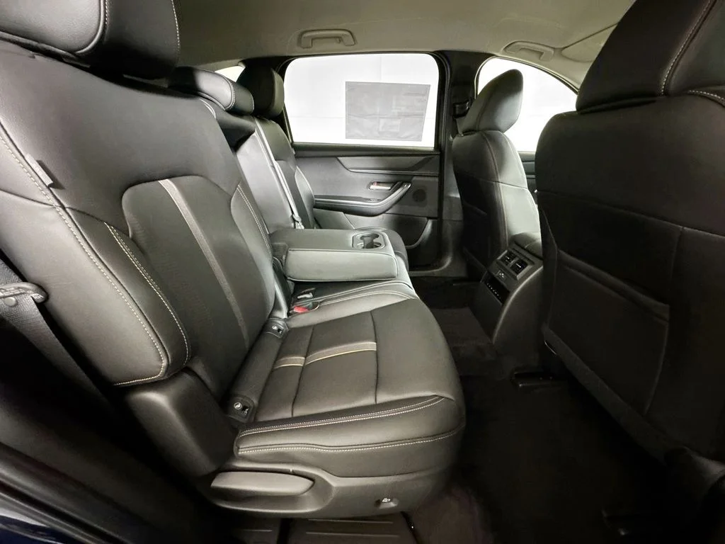 2026 Mazda CX-90 Select Package - Photo 18