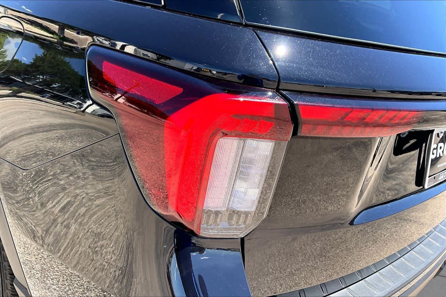 Used 2026 Agate Black Metallic Ford ST-Line image 28