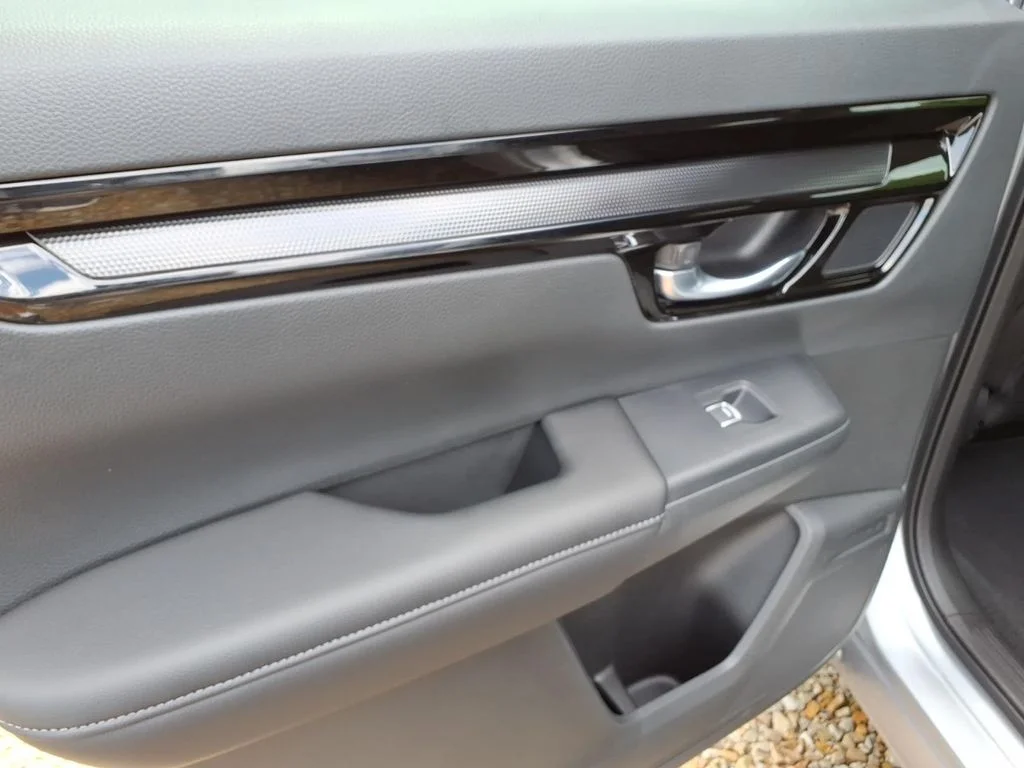 Used 2026 Silver Honda EX-L image 17