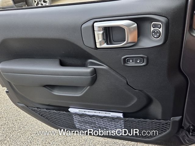 New 2026 Granite Crystal Metallic Clear-Coat Exterior Paint Jeep 85th Anniversary Edition image 28