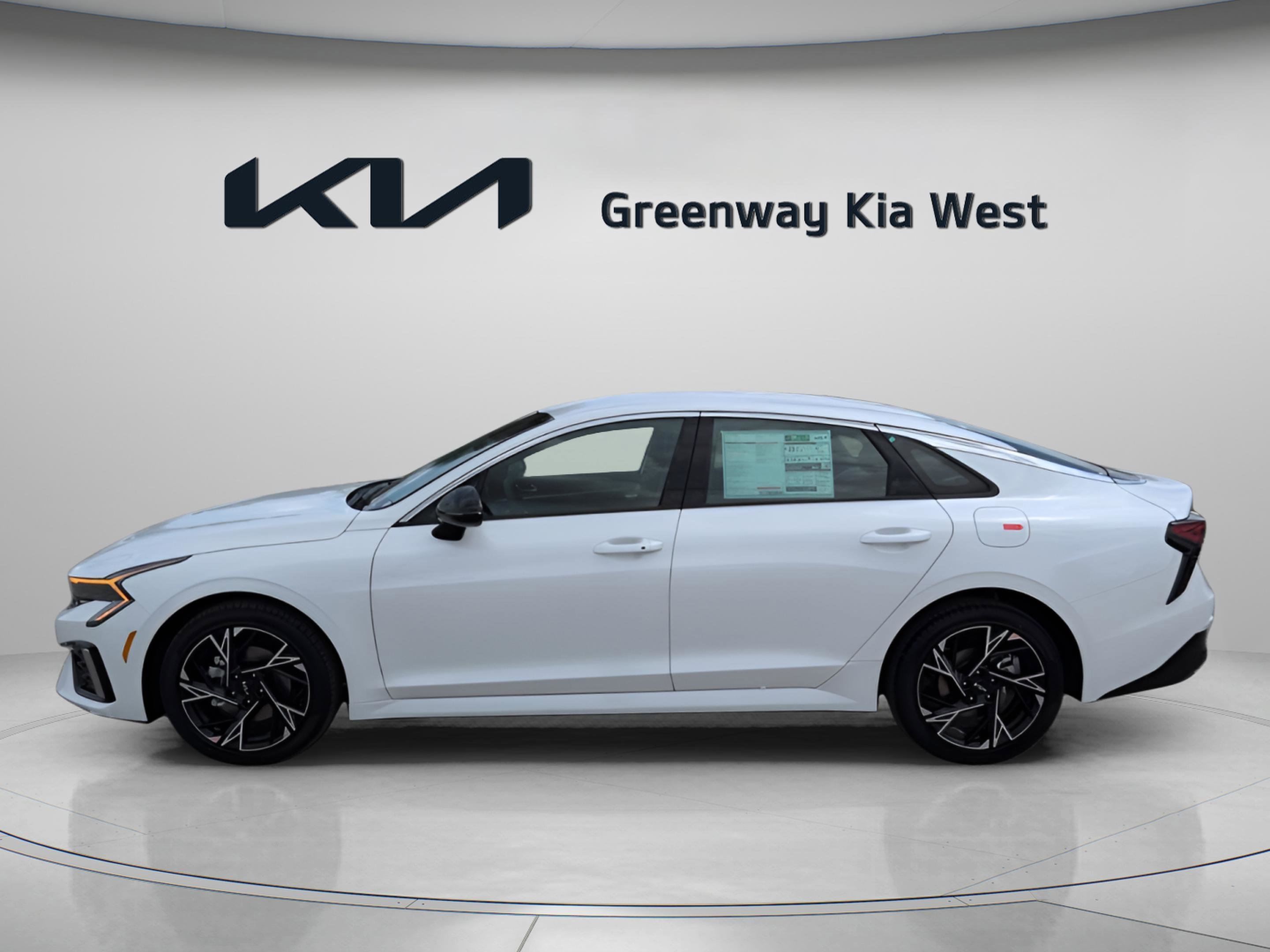 New 2026 Snow White Pearl Kia GT-Line image 5