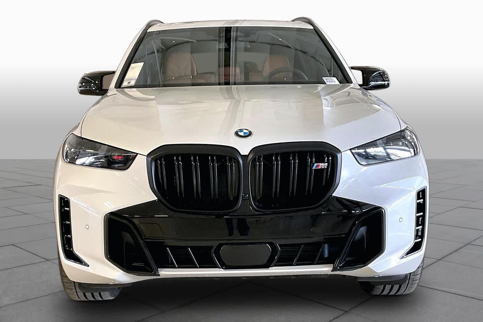 New 2026 Mineral White Metallic BMW M60i image 3