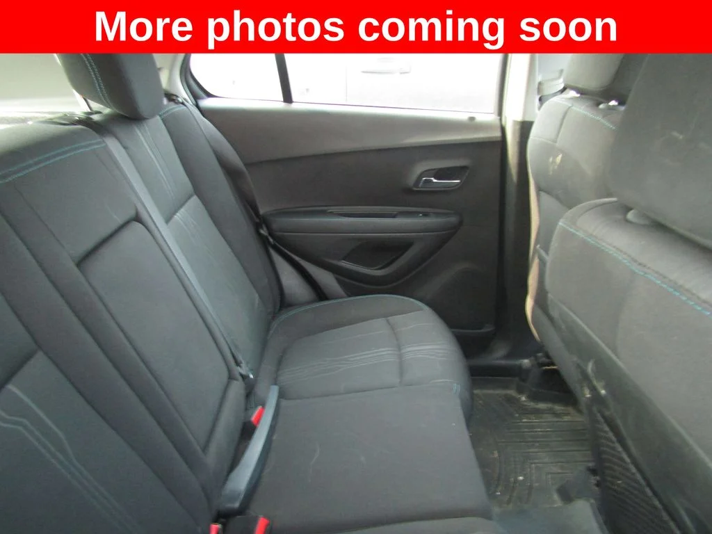 Used 2016 Red Chevrolet LT image 12