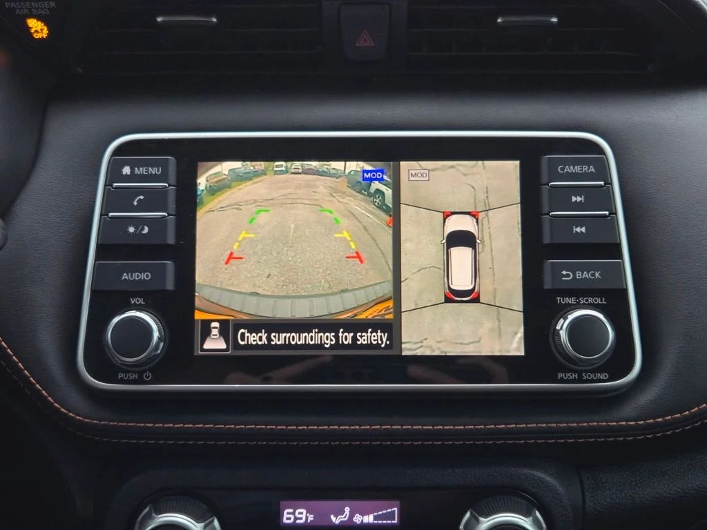 Used 2020 Orange Nissan SR image 20