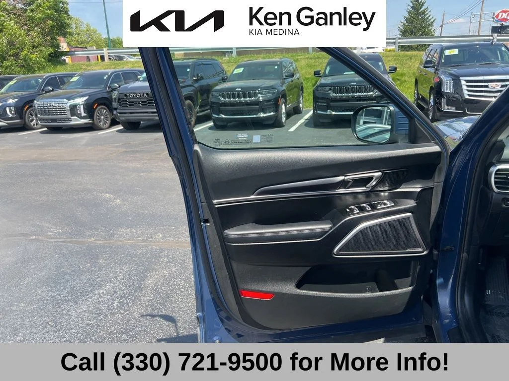 Used 2024 Black Kia S image 26