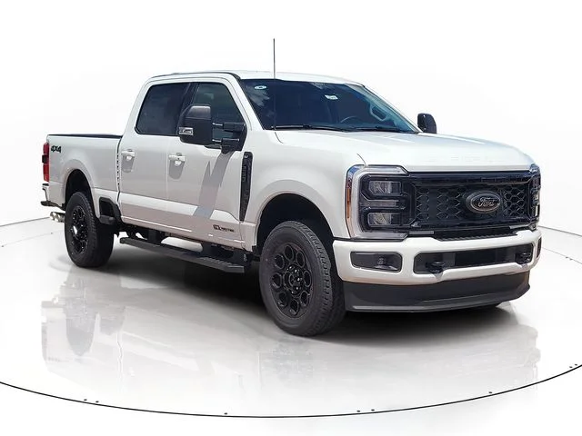 New 2026 Oxford White Ford XLT image 3