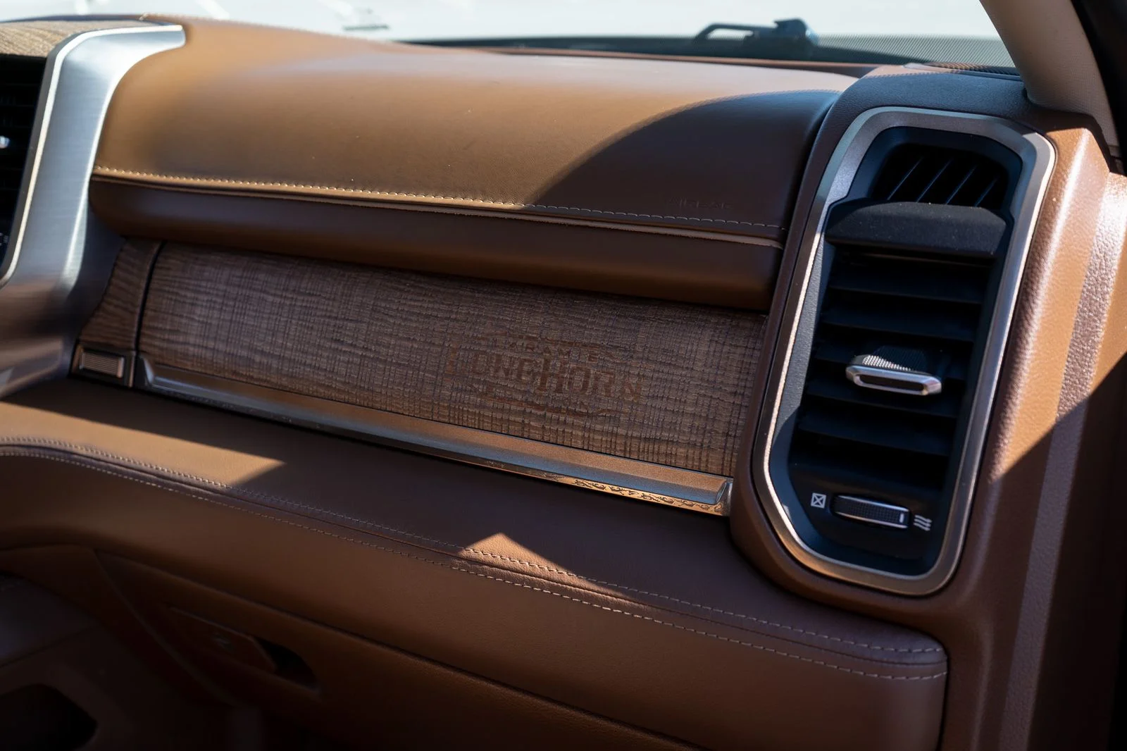 Used 2019 Blue Ram Laramie Longhorn image 37