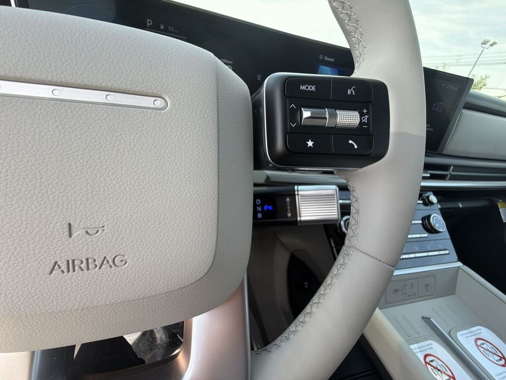 New 2026 White Hyundai SE AWD image 19