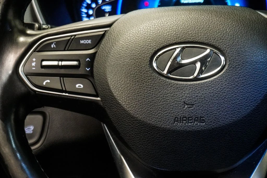 Used 2020 Silver Hyundai Limited image 16