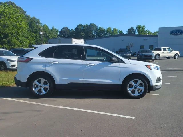 Used 2020 White Ford SE image 14