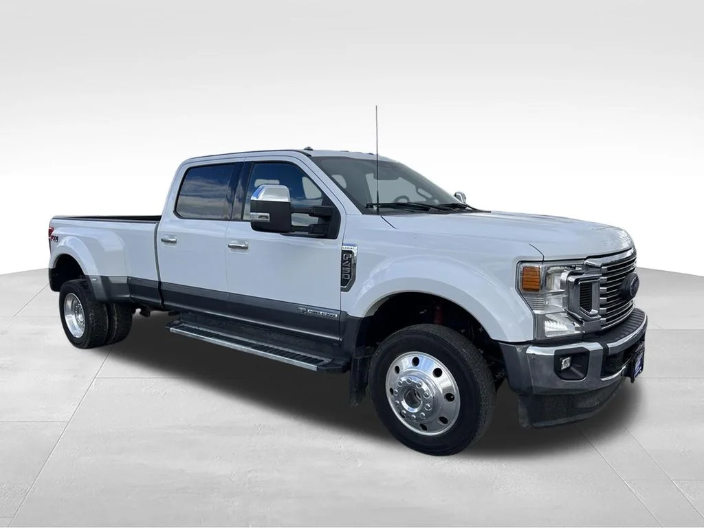 Used 2022 White Ford Lariat image 3