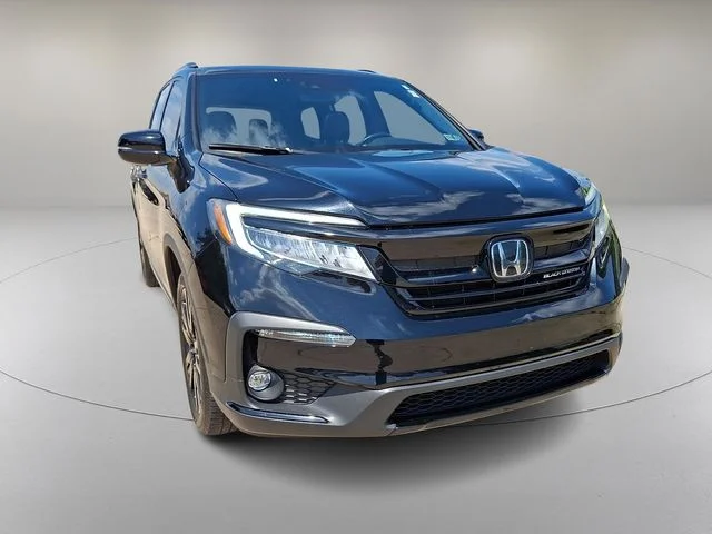 Used 2022 Black Honda Black Edition image 2