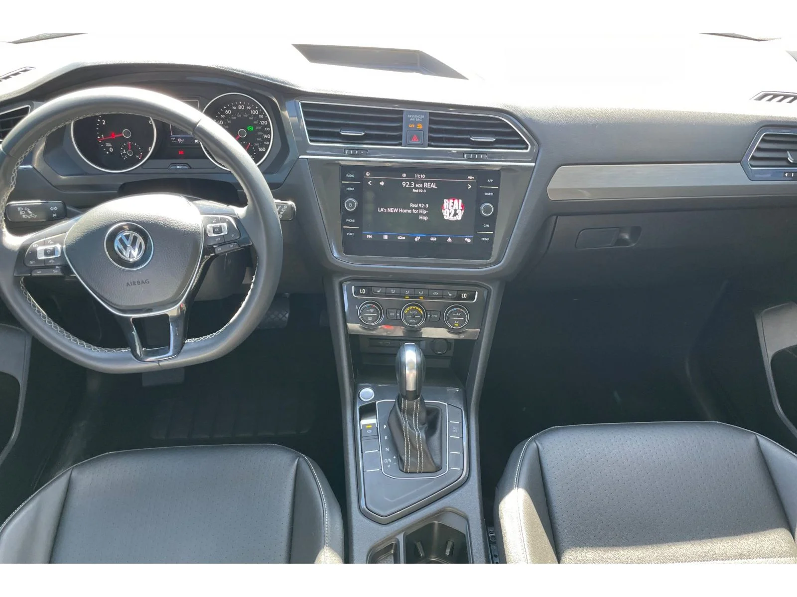 Used 2021 Pyrite Silver Metallic Volkswagen SE image 14