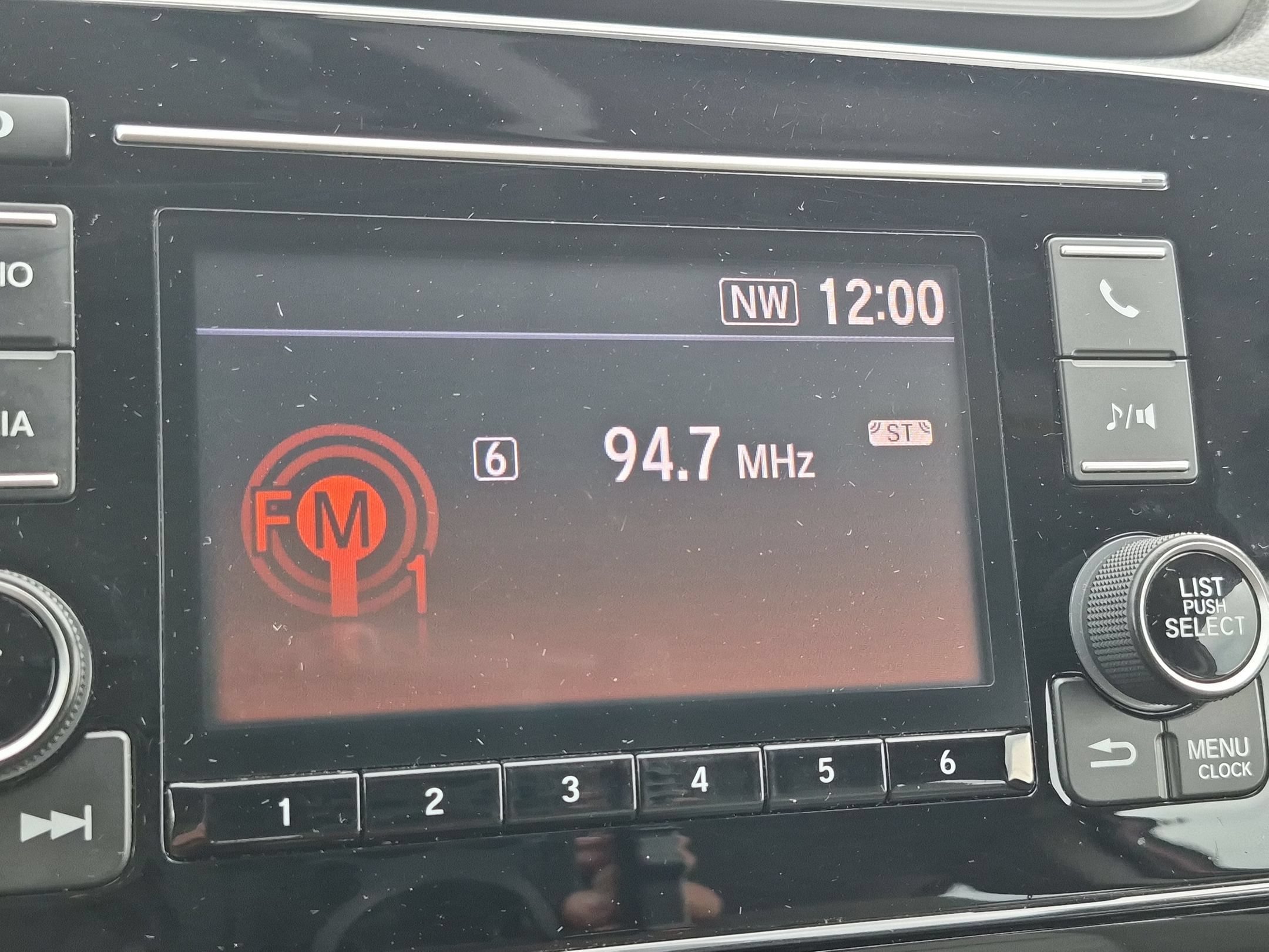 2017 Honda CR-V LX - Photo 18