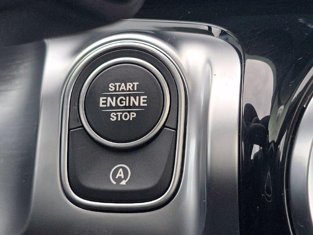 New 2026 Night Black Mercedes-Benz GLB 250 image 77