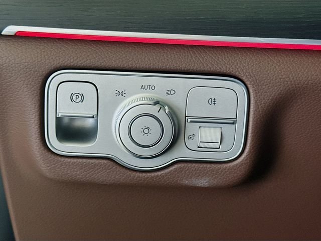 Certified Used 2025 Black Mercedes-Benz GLE 450 image 10