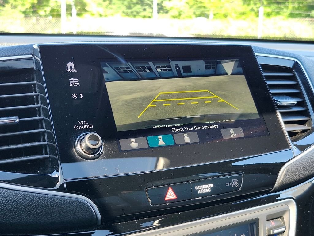 Used 2019  Honda Touring image 23